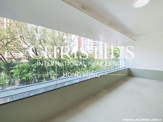 Mid Levels Central - Pine Court 03