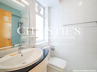 Mid Levels Central - Pine Court 10