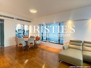 Mid Levels Central - 11, Macdonnell Road 03
