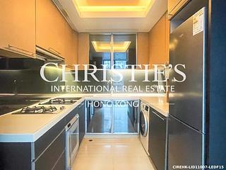 Mid Levels Central - 11, Macdonnell Road 09