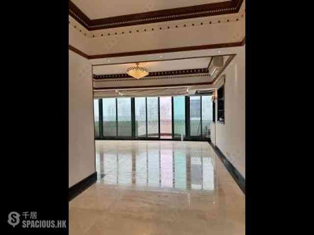 Tai Hang - Carnation Court 01
