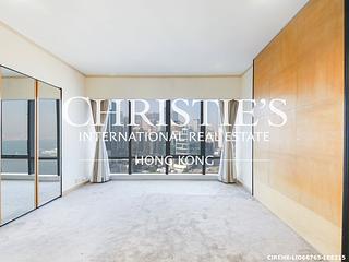 Wan Chai - Convention Plaza Apartments 04