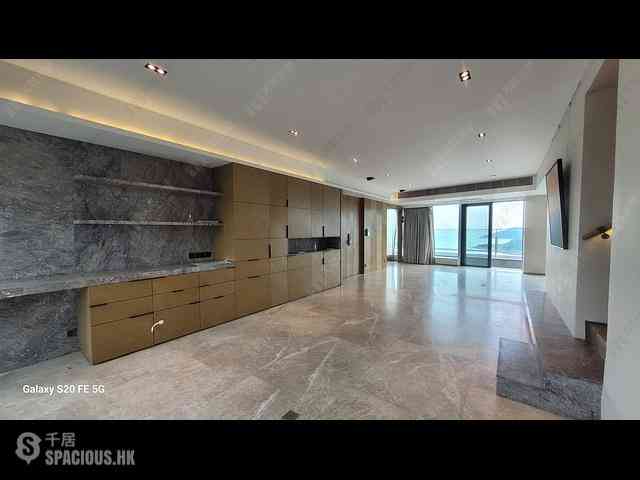 Wong Chuk Hang - Marinella Block 3 01