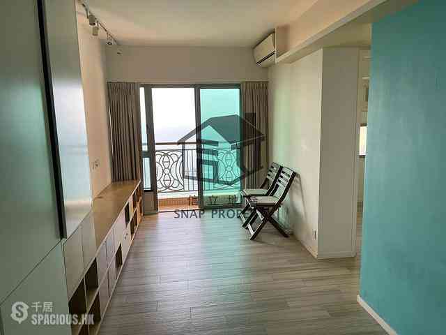 Kennedy Town - The Merton 01