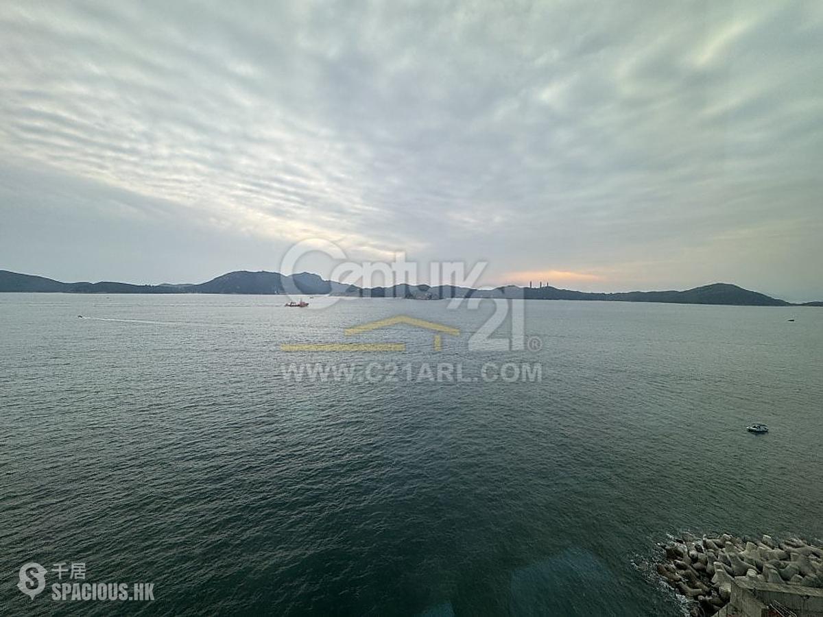 Ap Lei Chau - The Corniche 01