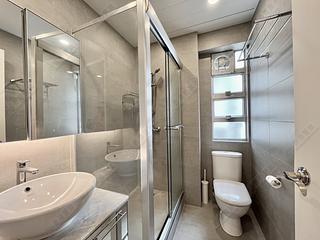 Mid Levels West - Realty Gardens 13