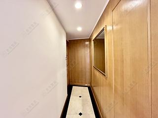 Mid Levels West - Realty Gardens 17