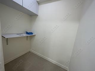 Mid Levels West - Realty Gardens 18