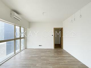 Mid Levels Central - St. Joan Court 03