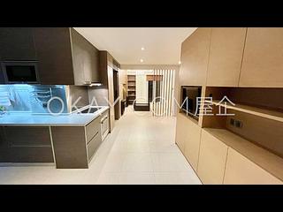 Sai Ying Pun - Golden Phoenix Court 02