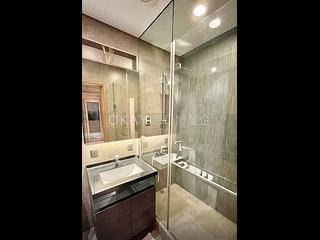Sai Ying Pun - Golden Phoenix Court 08
