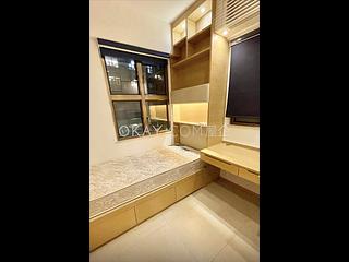 Sai Ying Pun - Golden Phoenix Court 09