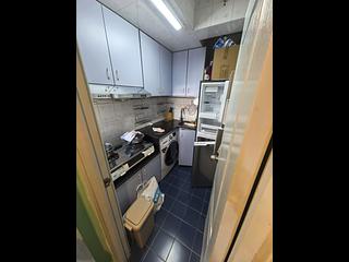 Kennedy Town - Luen Gay Apartments 03
