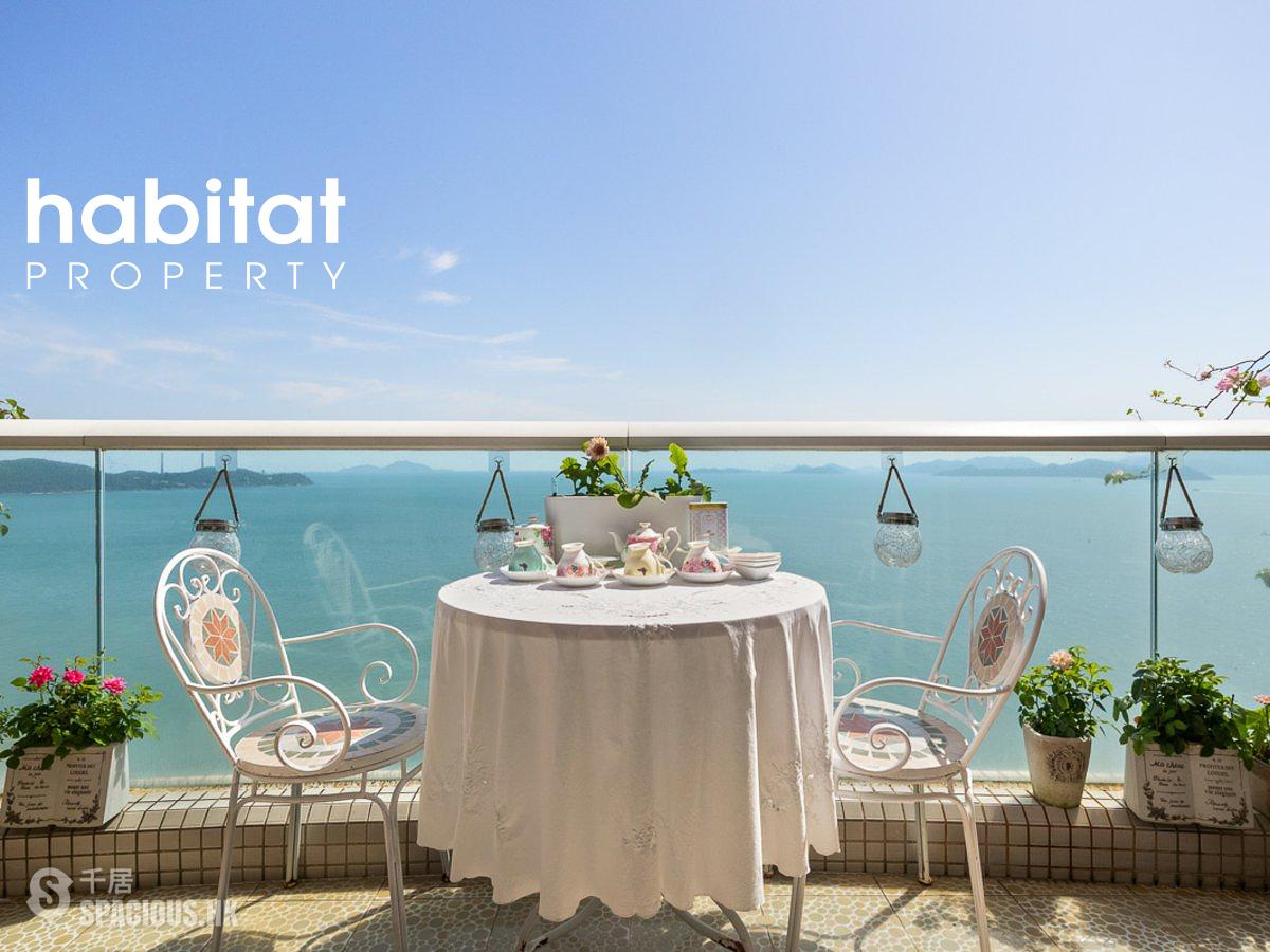 Pok Fu Lam - Villas Sorrento 01