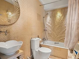 Pok Fu Lam - Villas Sorrento 11