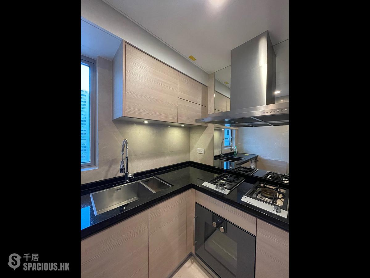Wan Chai - The Avenue Phase 1 Block 5 01
