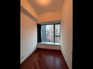 Wan Chai - The Avenue Phase 1 Block 5 08