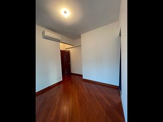 Wan Chai - The Avenue Phase 1 Block 5 09