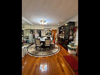 Mid Levels Central - Yukon Court 11