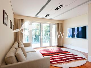 The Peak - 28, Gough Hill Road 05