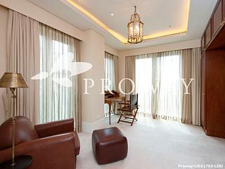 The Peak - 28, Gough Hill Road 10