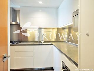 Mid Levels West - 80 Robinson Road 08