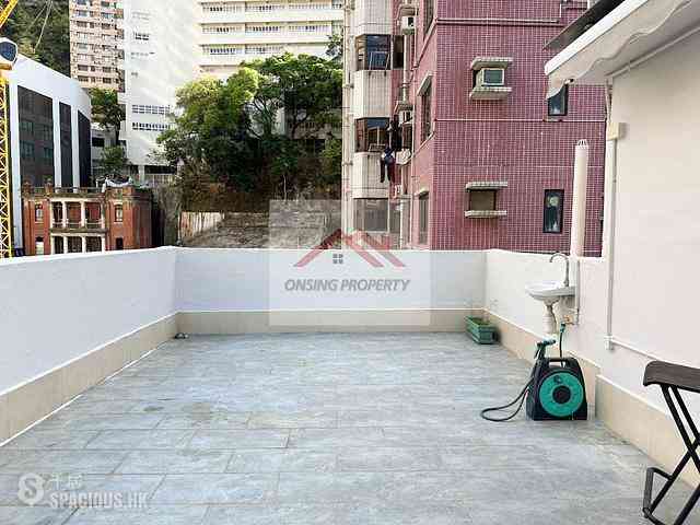 Wan Chai - Sau Wah Court 01