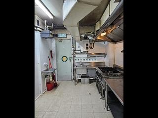 Mid Levels West - Hing Wah Mansion 03