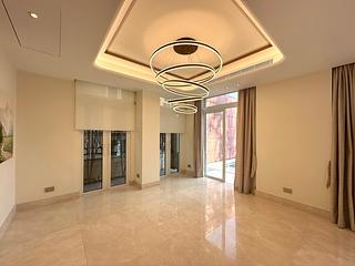 The Peak - 28, Gough Hill Road 02