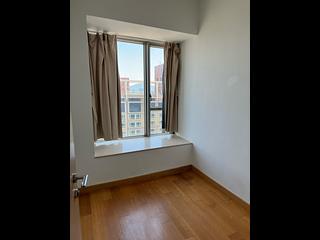 Sai Ying Pun - Island Crest Block 1 05