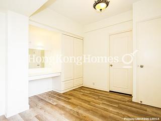 Mid Levels West - Realty Gardens 06