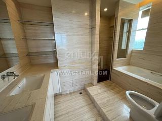 The Peak - La Hacienda Block B 05
