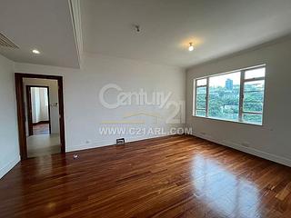 The Peak - La Hacienda Block B 11