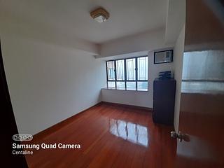 Mid Levels Central - Robinson Heights Block 2 06