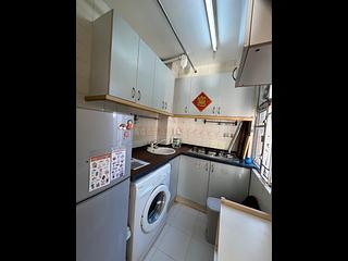 Sai Ying Pun - Yue Sun Mansion Block 1 08