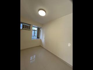 Sai Ying Pun - Yue Sun Mansion Block 1 06