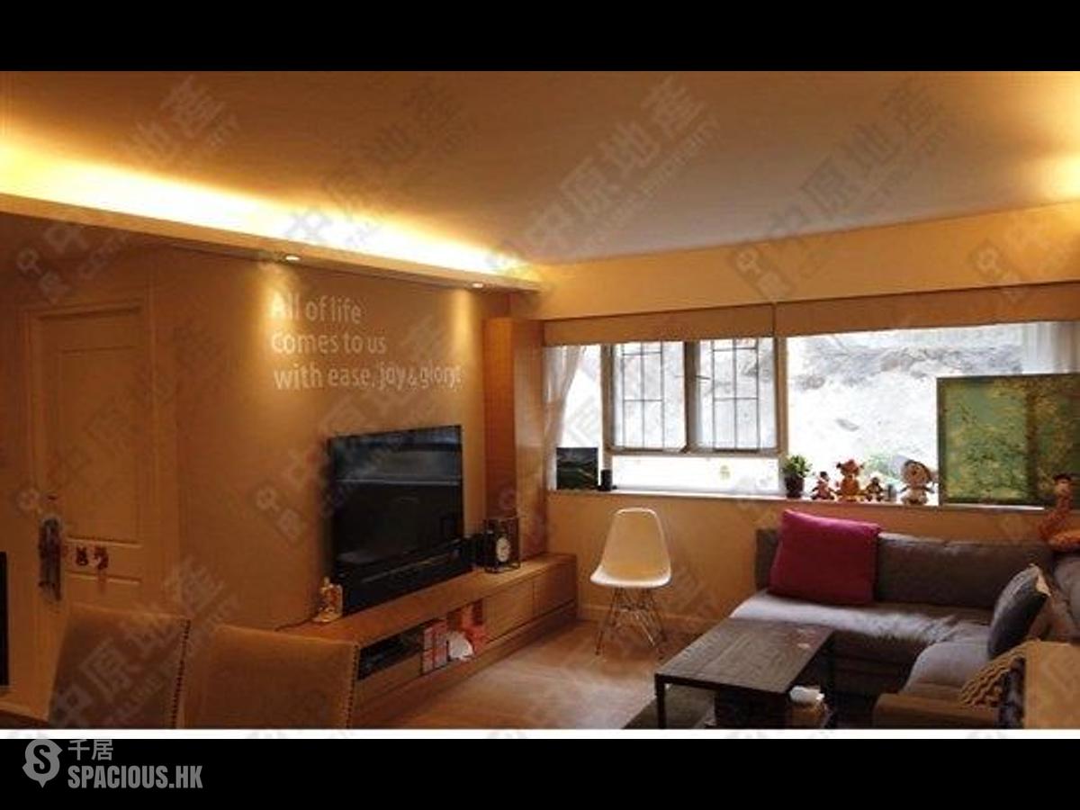 Pok Fu Lam - Baguio Villa Block 22 01