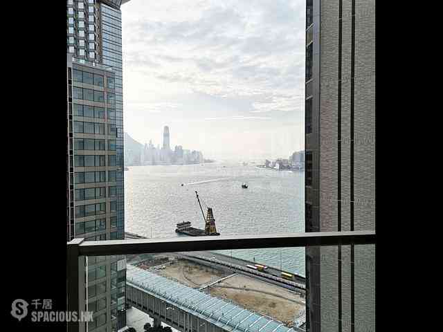Fortress Hill - Harbour Glory 01