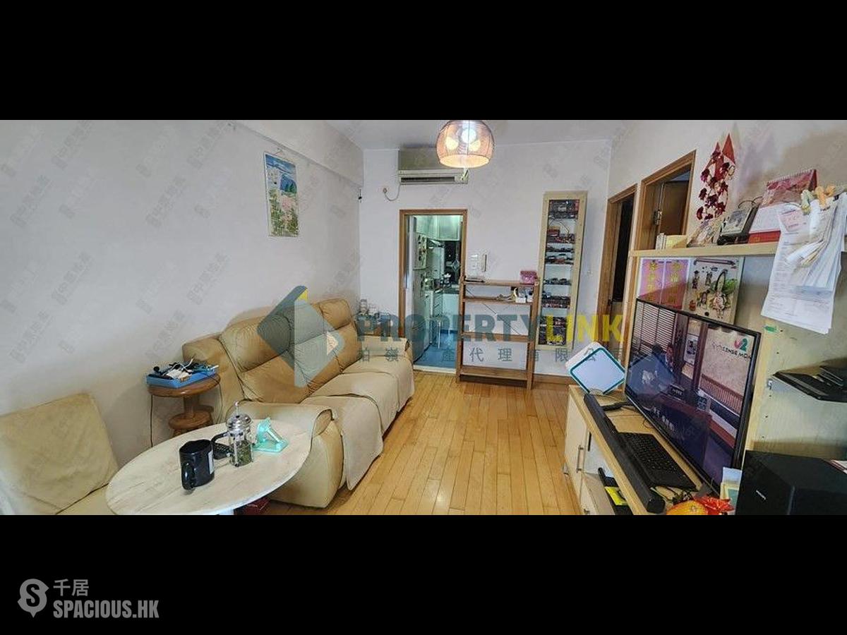 Sai Ying Pun - True Light Building 01