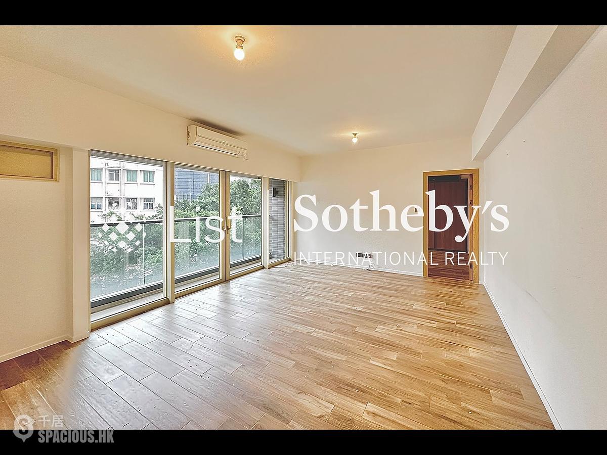 Mid Levels Central - St. Joan Court 01