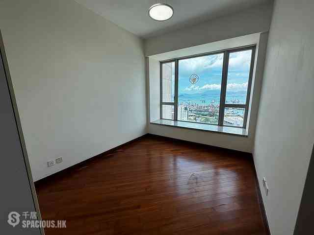 Yau Ma Tei - The Coronation Tower 2 02