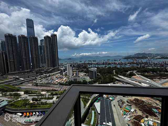Yau Ma Tei - The Coronation Tower 2 07