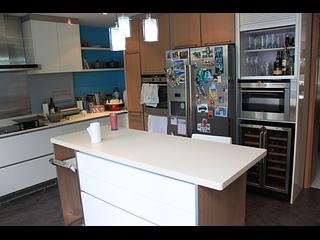 Discovery Bay - Discovery Bay Phase 1 Beach Village Headland Drive 02