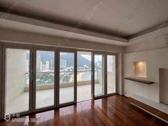 Repulse Bay - Repulse Bay Garden Block 10 03