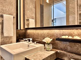 North Point - Victoria Harbour Phase 2B-3 Tower 5 23
