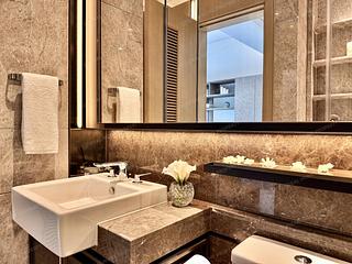 North Point - Victoria Harbour Phase 2B-3 Tower 5 25