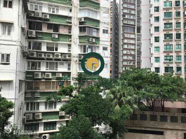 Mid Levels West - Fook Wah Mansions 01