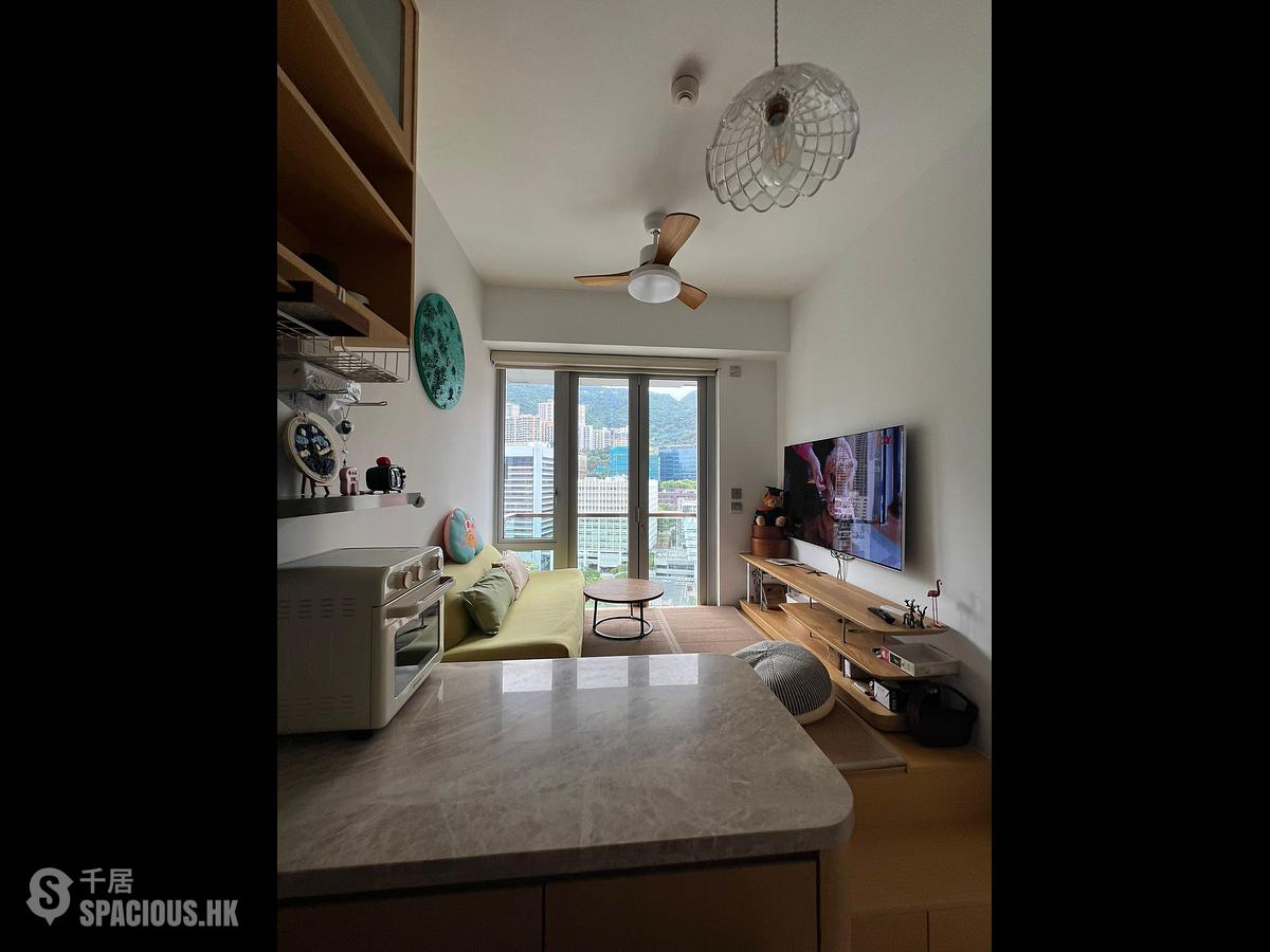 Sai Ying Pun - 63, Pokfulam 01