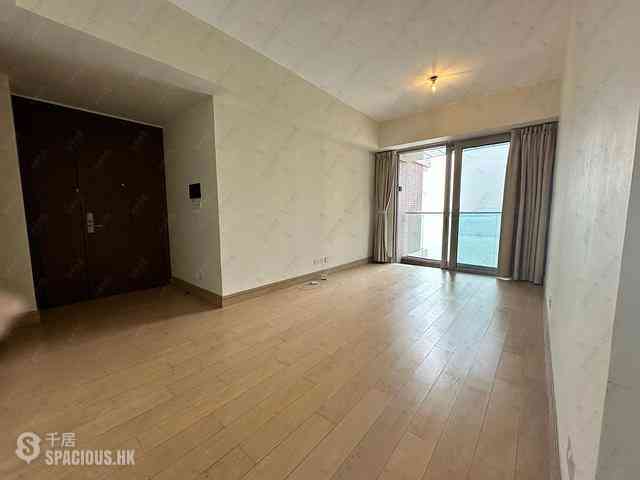 Kennedy Town - Cadogan 01