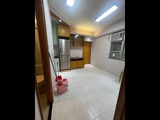 Kennedy Town - Treasure Court 02